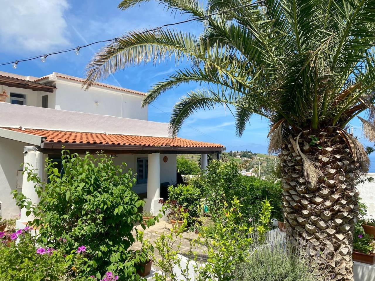 Casa Zagami Villa Malfa  Eksteriør bilde